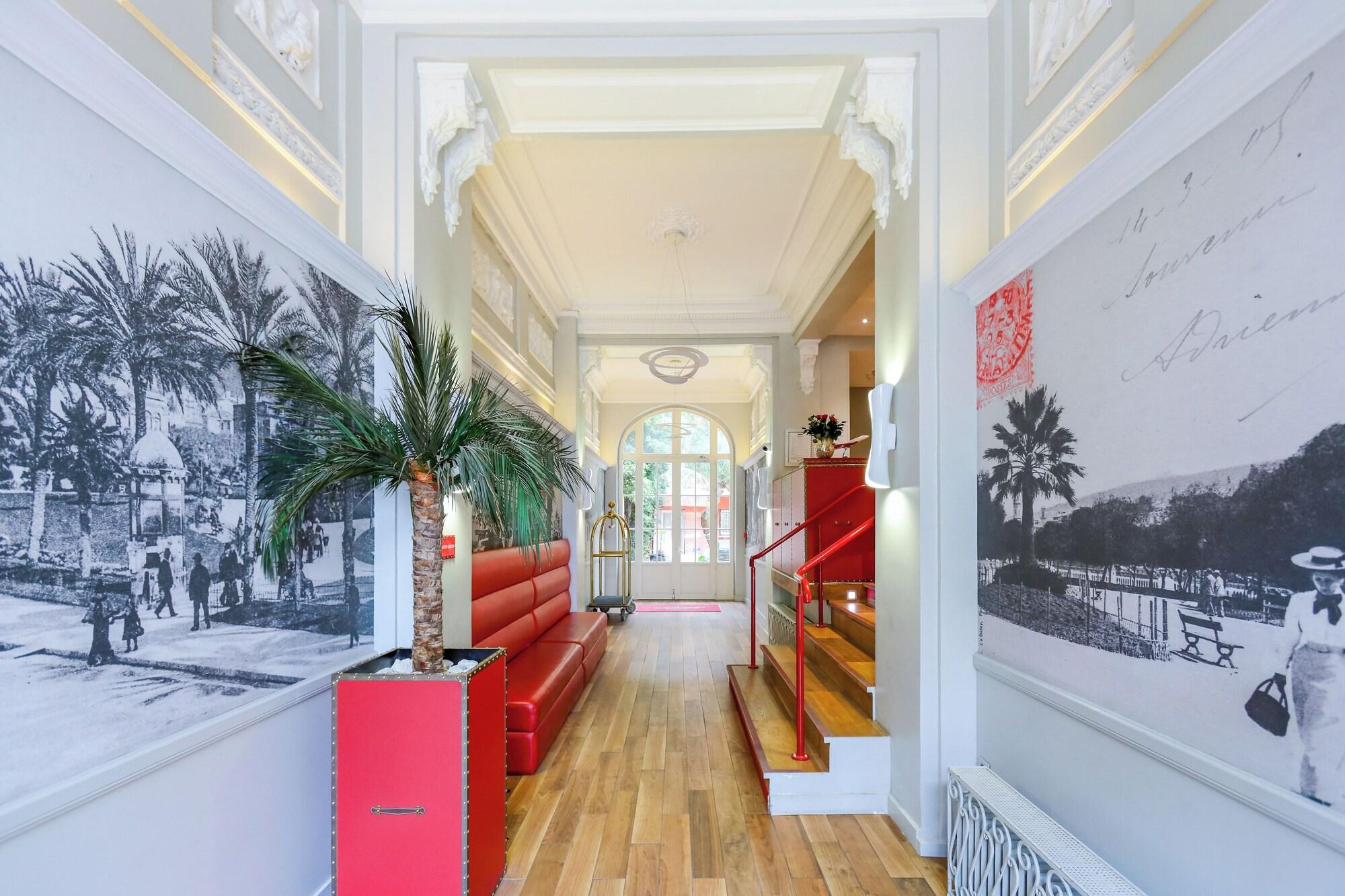 Vista Lobby Hôtel Excelsior by HappyCulture
