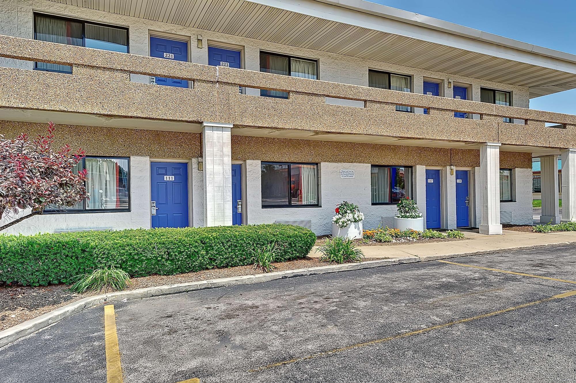Vista Exterior Motel 6 Villa Park, IL - Chicago West