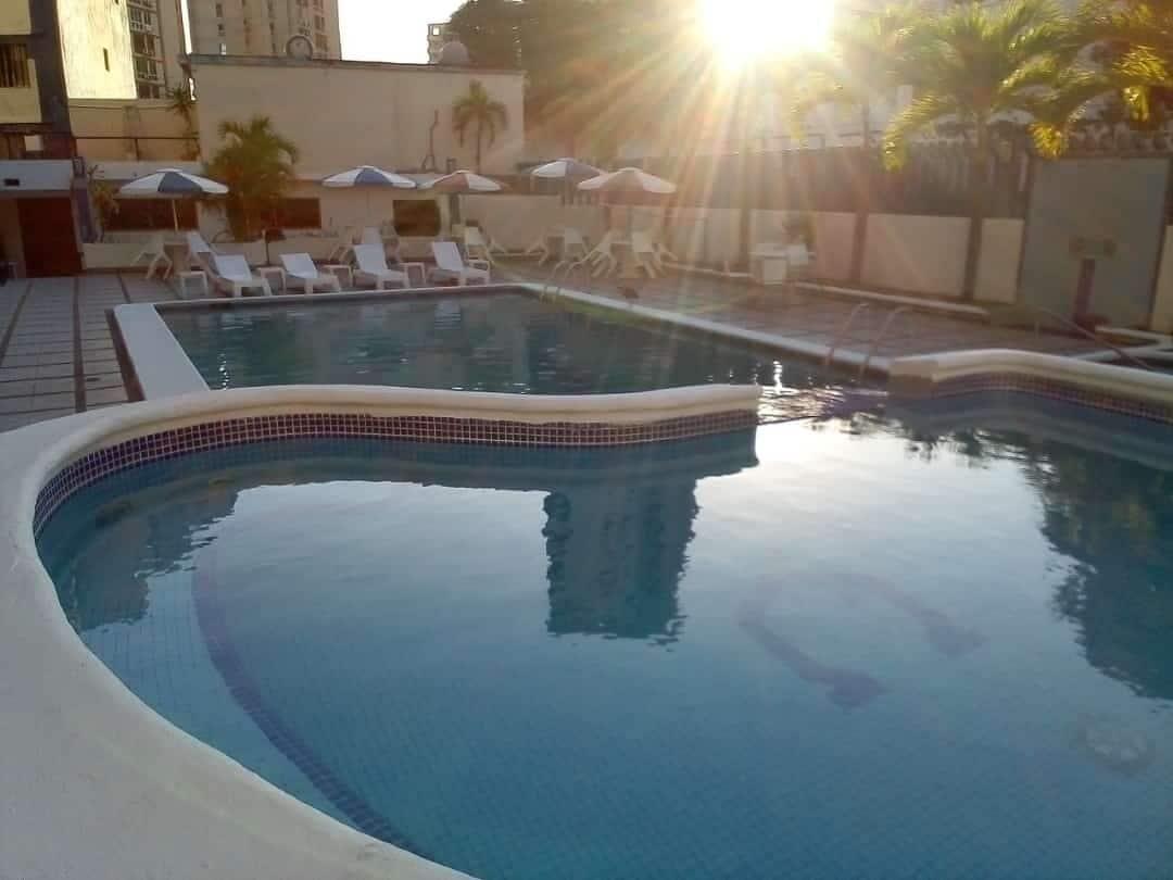 Vista Piscina LAS QUINCE LETRAS MACUTO