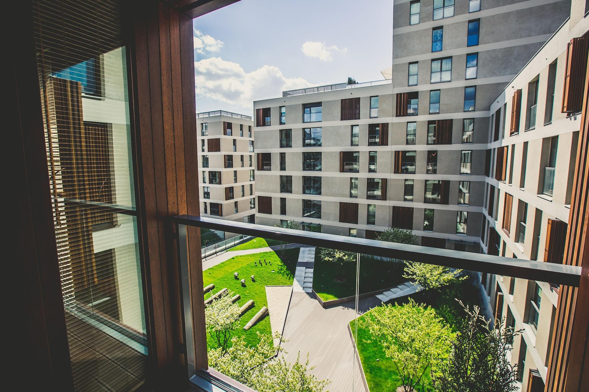 Vista Lobby GO Apartments