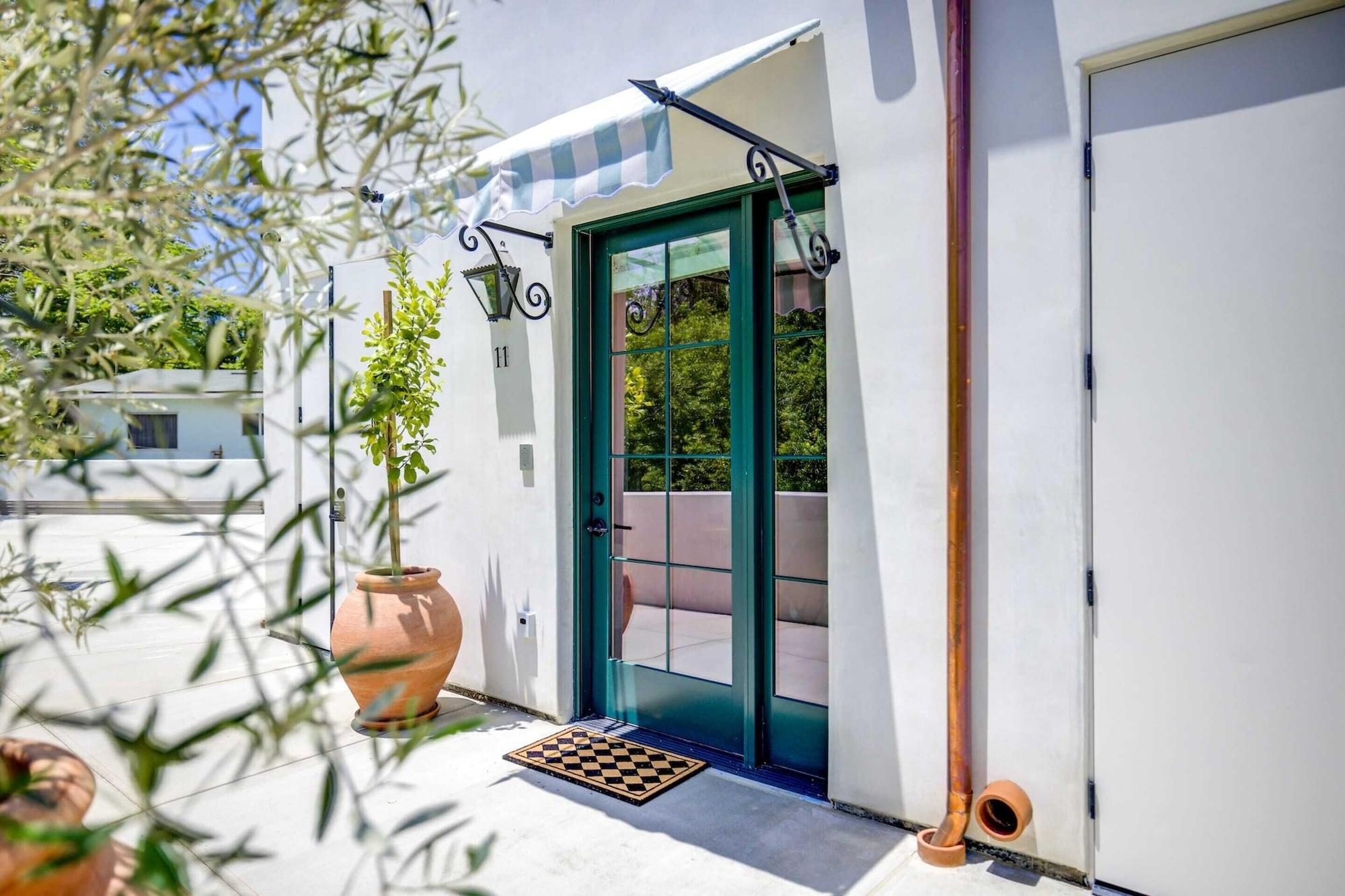 Comodidades del Alojamiento Casa De La Vina, a ZenStay Hotel