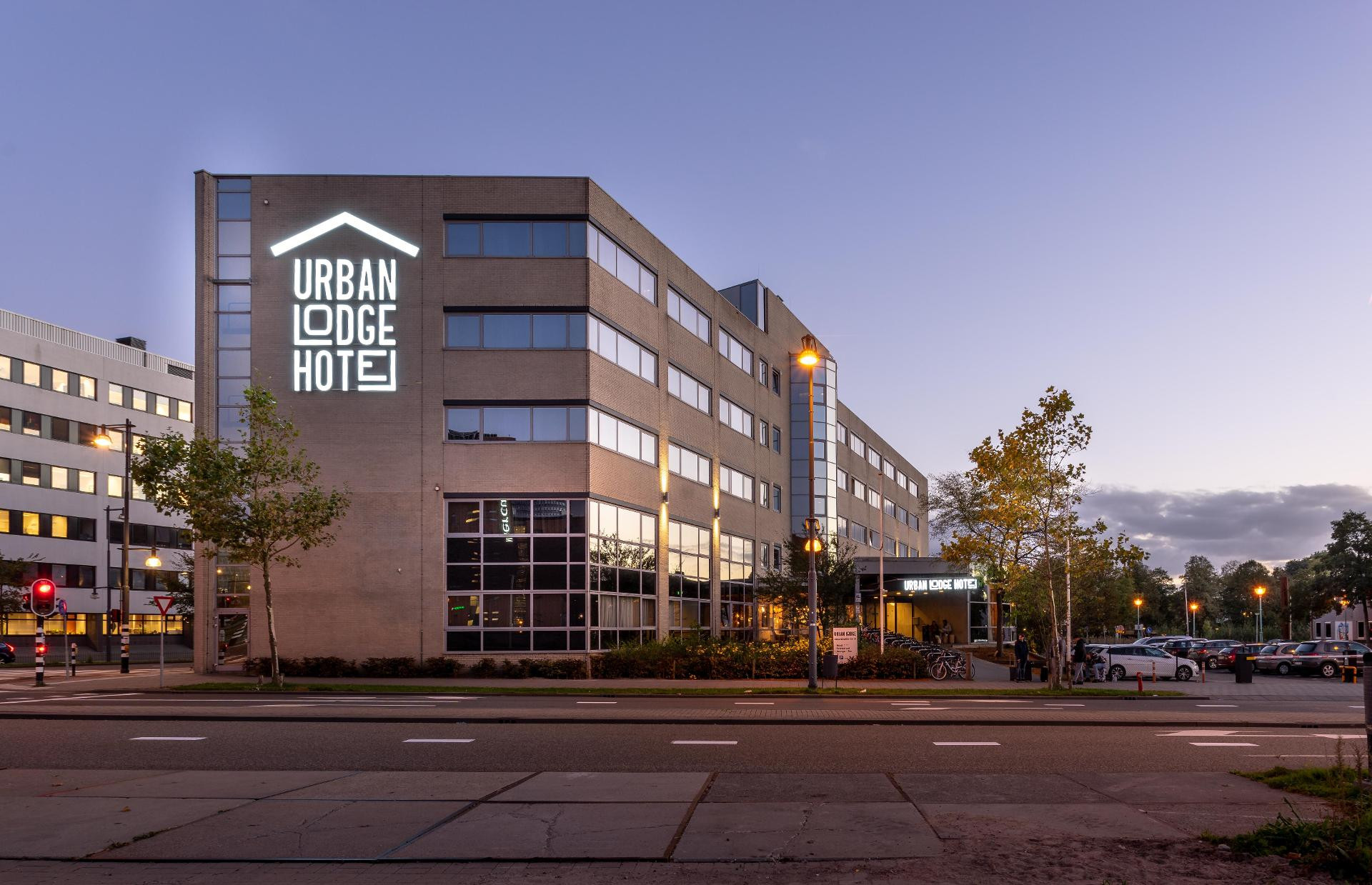 Vista Exterior Urban Lodge Hotel