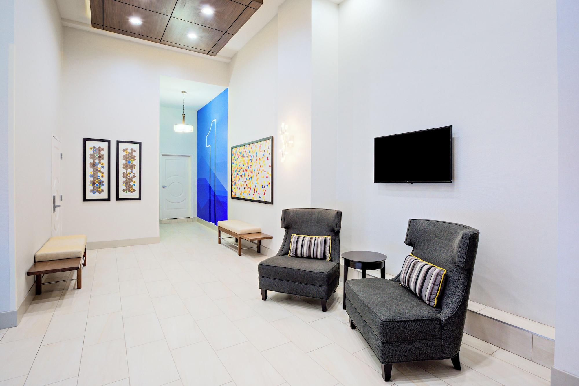 Vista Lobby Holiday Inn Express San Francisco Union Square by IHG