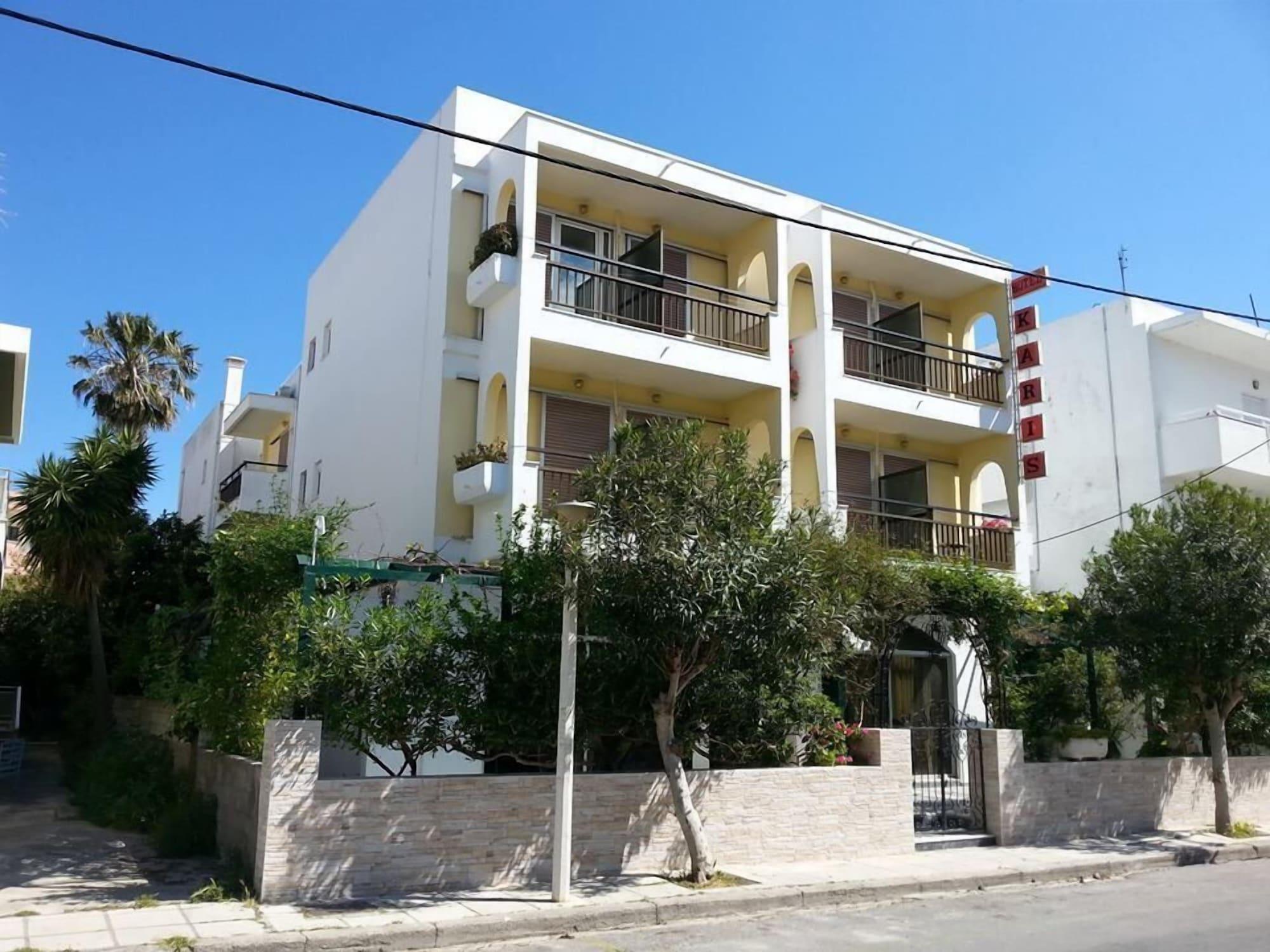 Varios Karis Hotel