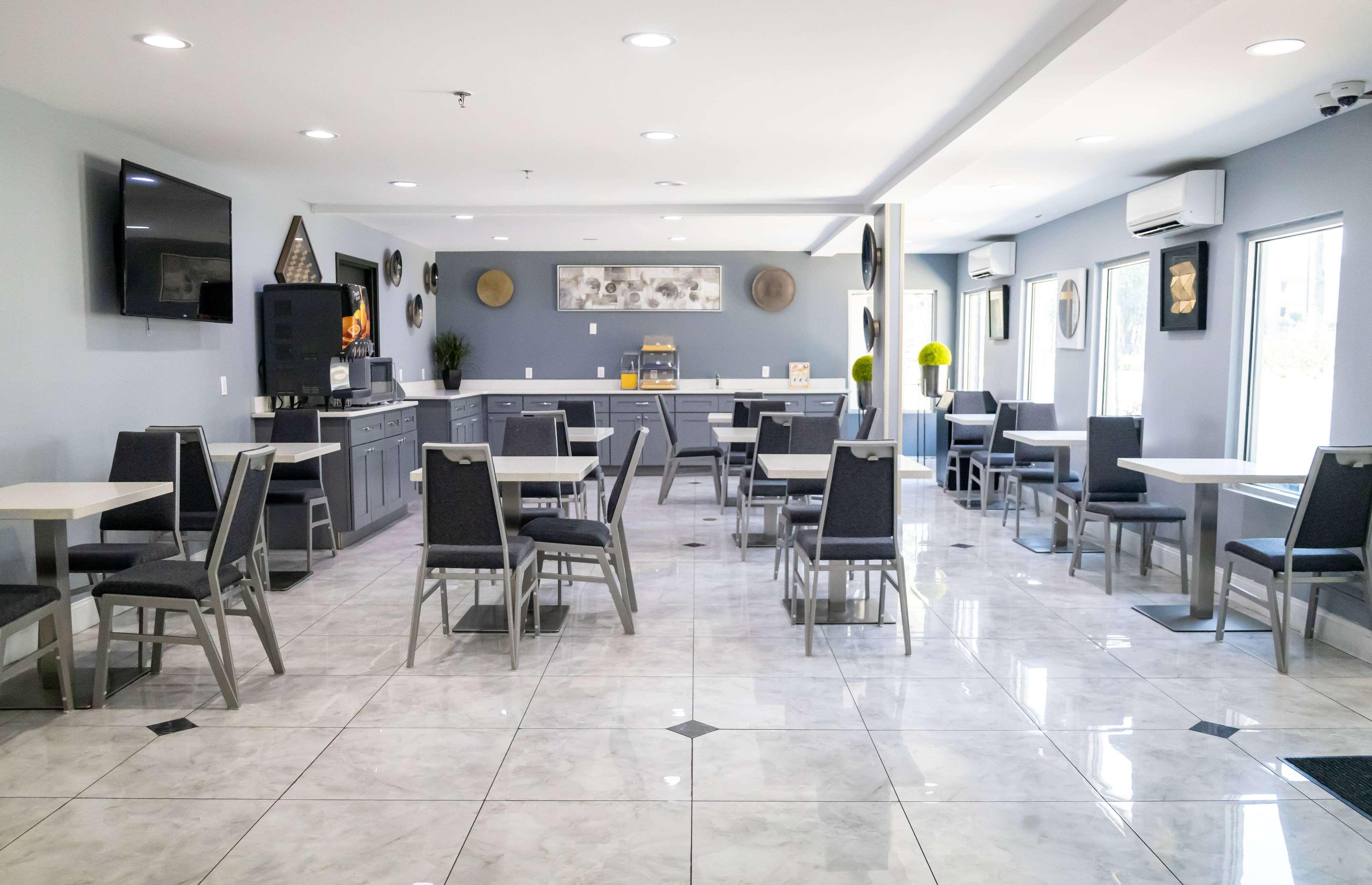 Restaurant Baymont by Wyndham College Park Atlanta Airport S