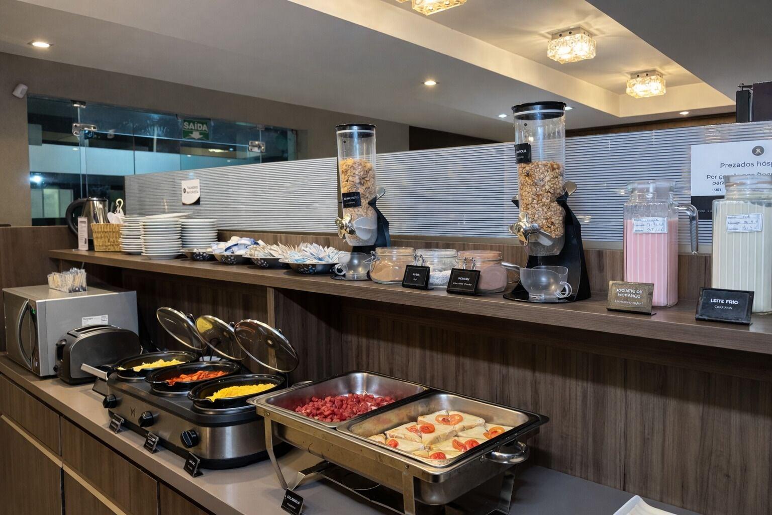 Bar/Salón Athus Hotel by Bsb Inn