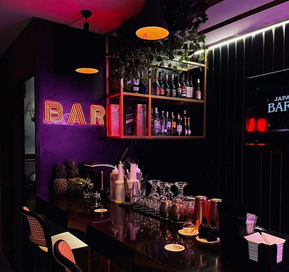 Bar/Salón Hotel Baños del Inca Premium