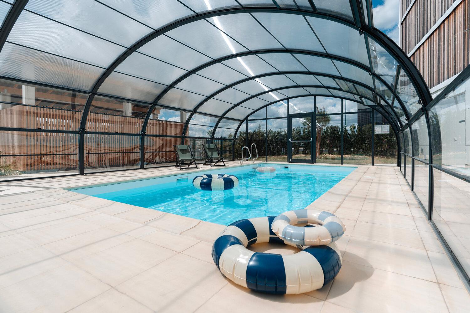 Vista Piscina Westotel Taverny