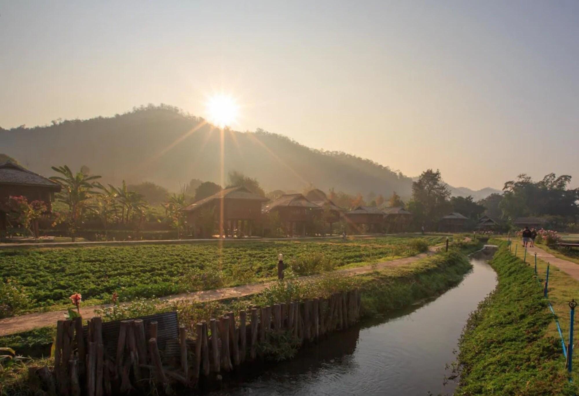 Vista Exterior Lhongkhao Samoeng By Chi Villa