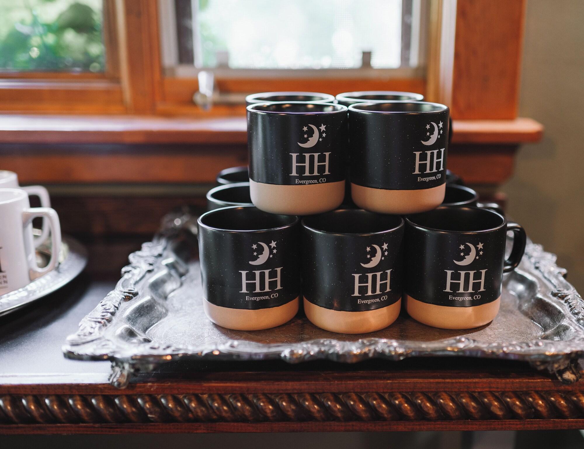 Bar/Salón Highland Haven Creekside Inn