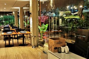 Alojamiento - SEAFLATS Iate Plaza Hotel
