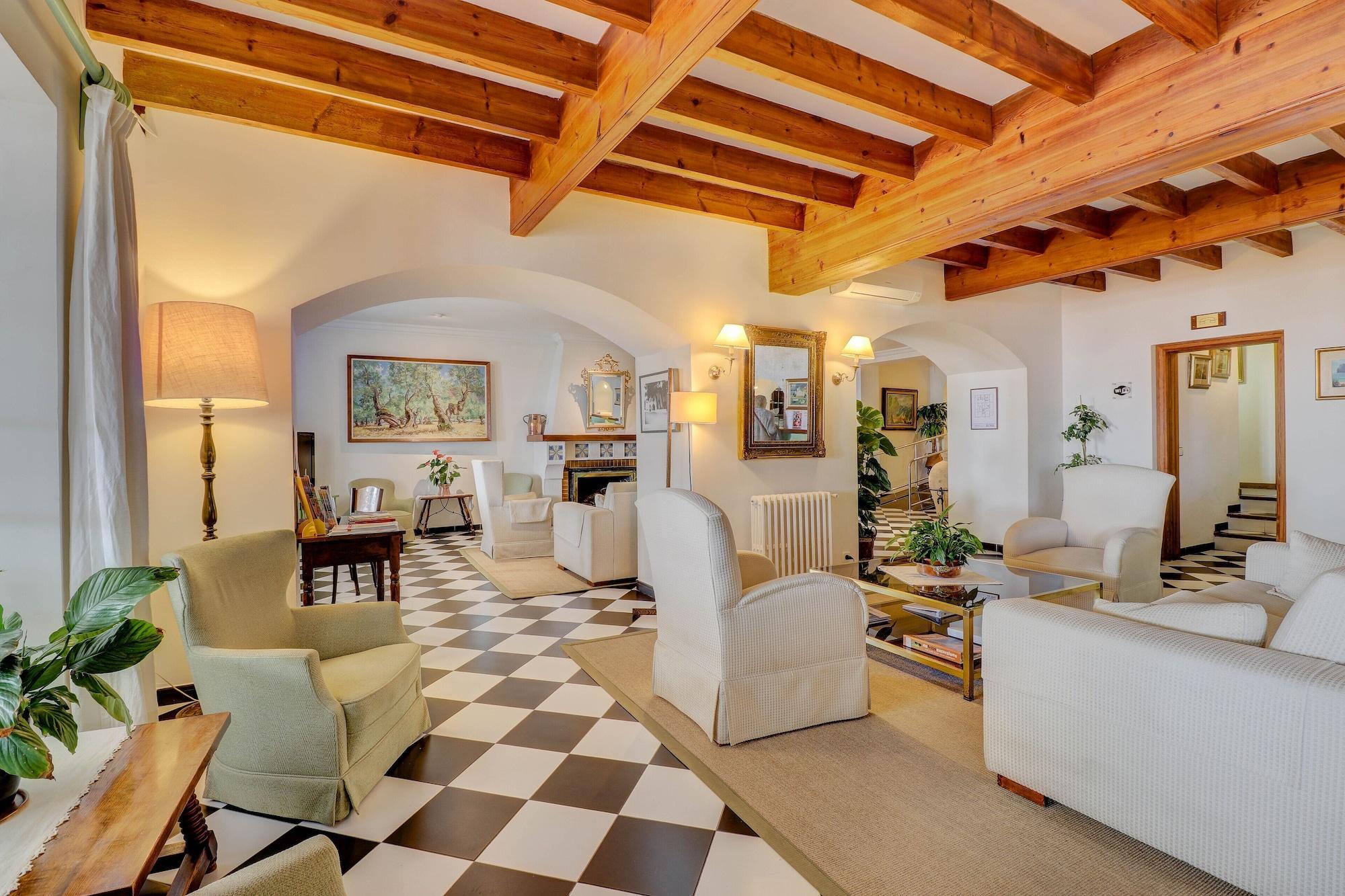 Vista Lobby Hotel Sis Pins