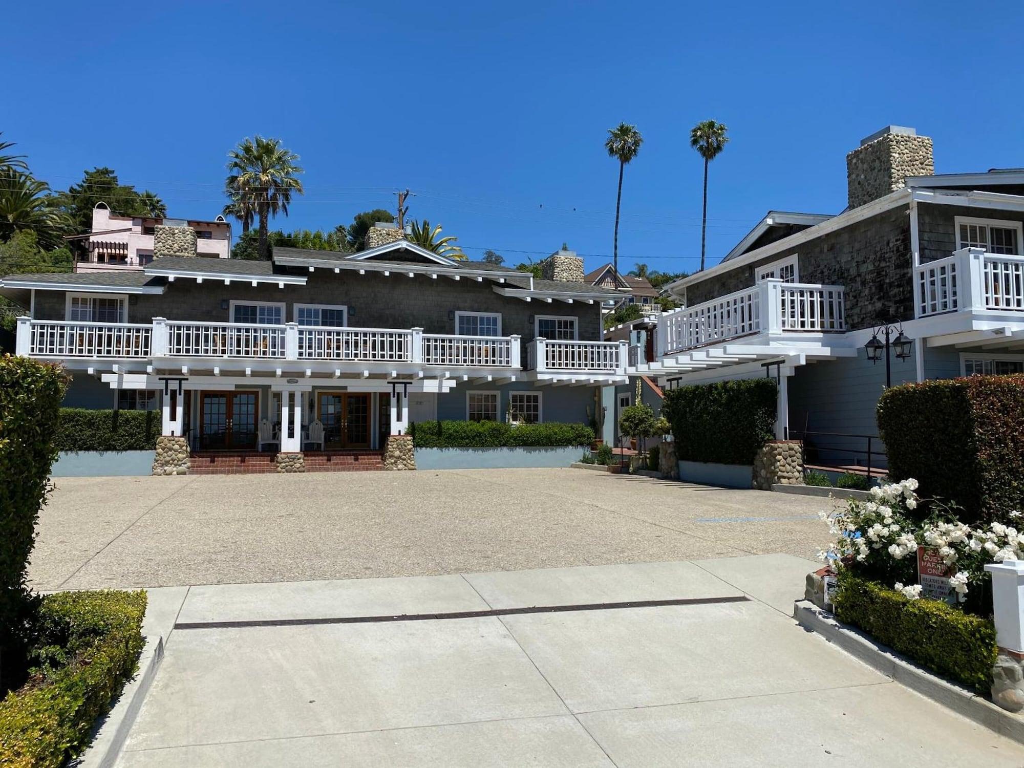 Vista Exterior Inn on Summer Hill
