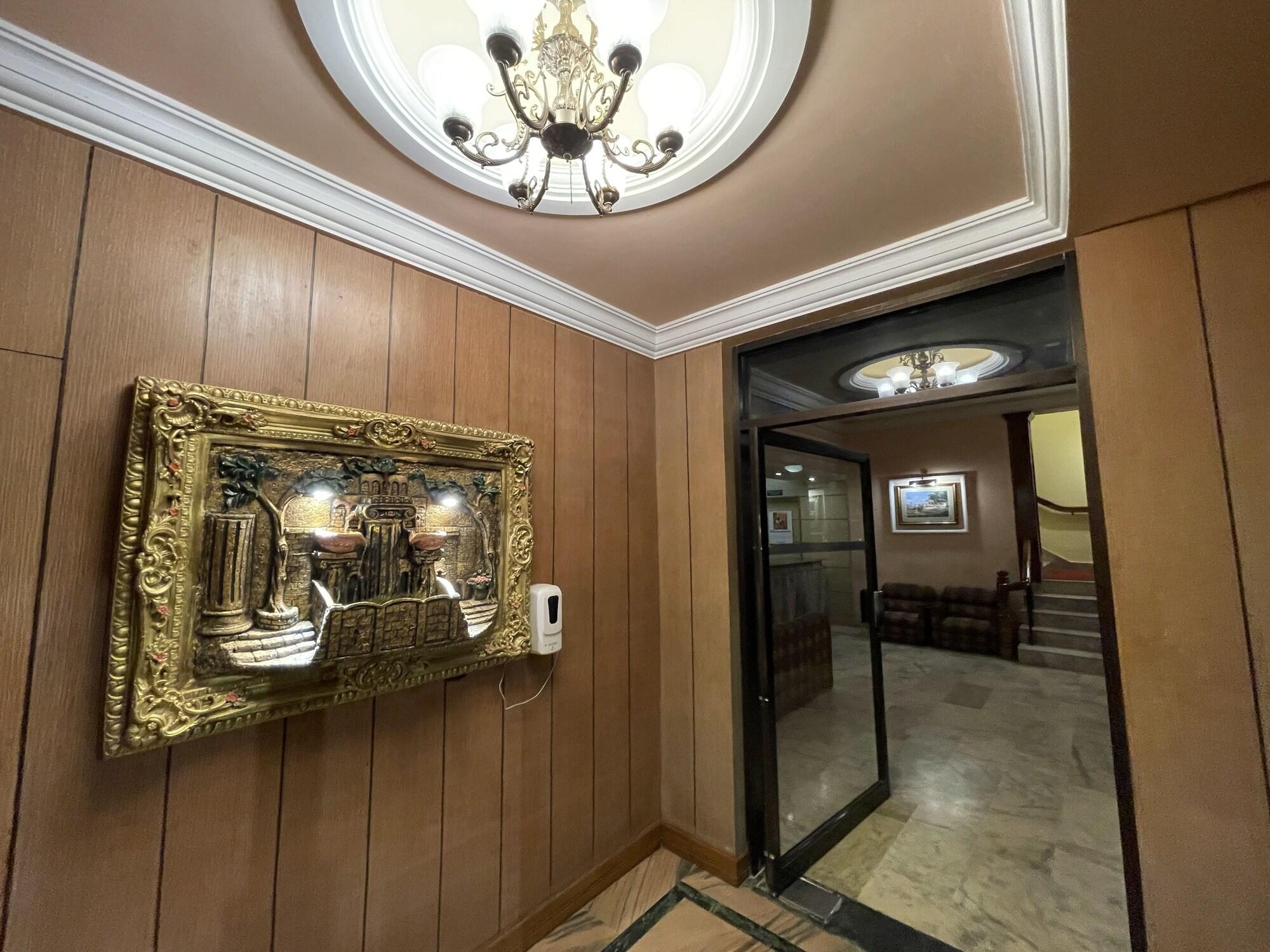 Vista Lobby Hotel Yeti