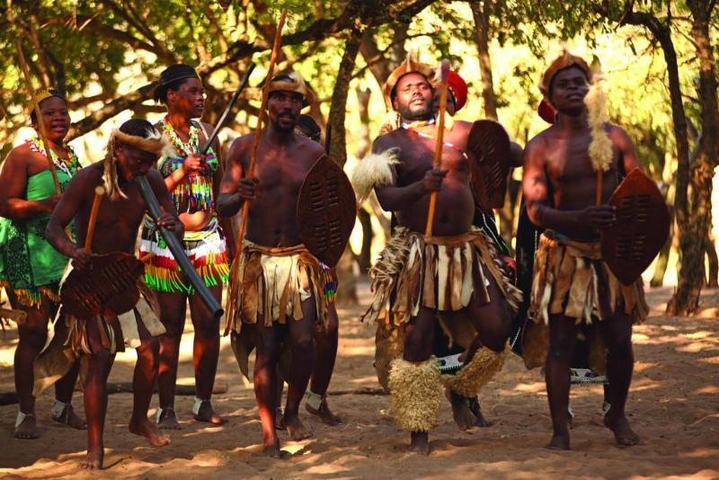 Varios Gooderson DumaZulu Lodge