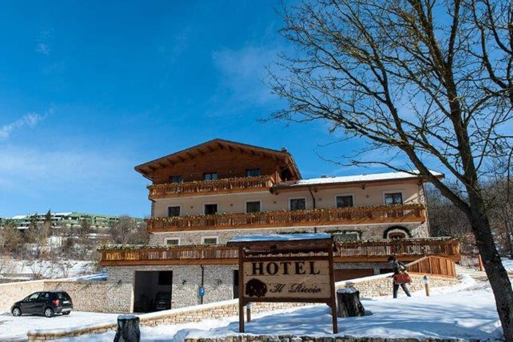 Vista Exterior Boutique Hotel Il Riccio