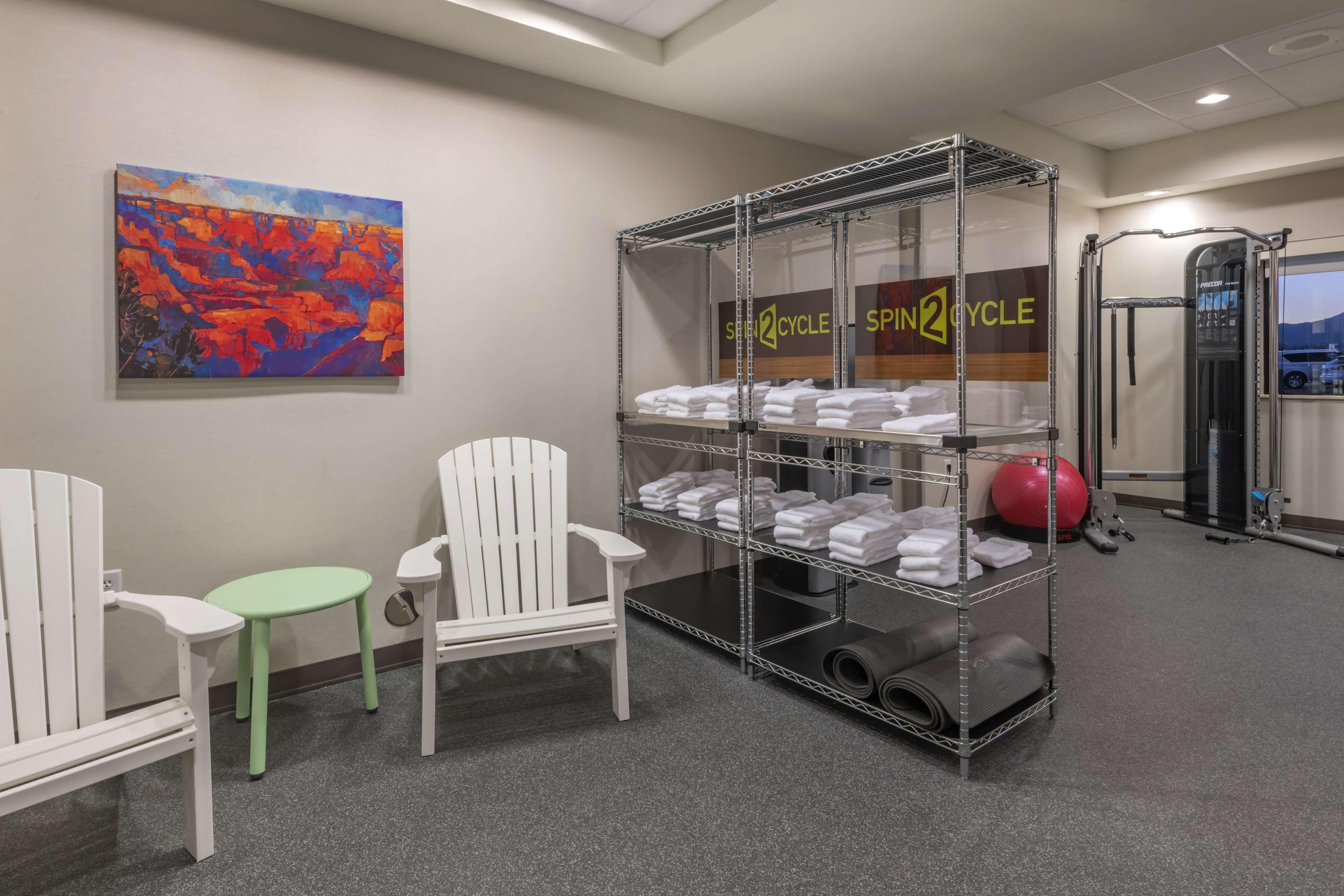 Vista Exterior Home2 Suites by Hilton Kingman