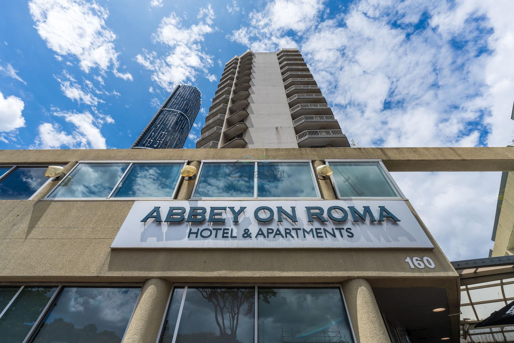 Vista Exterior Abbey on Roma Hotel & Apartments