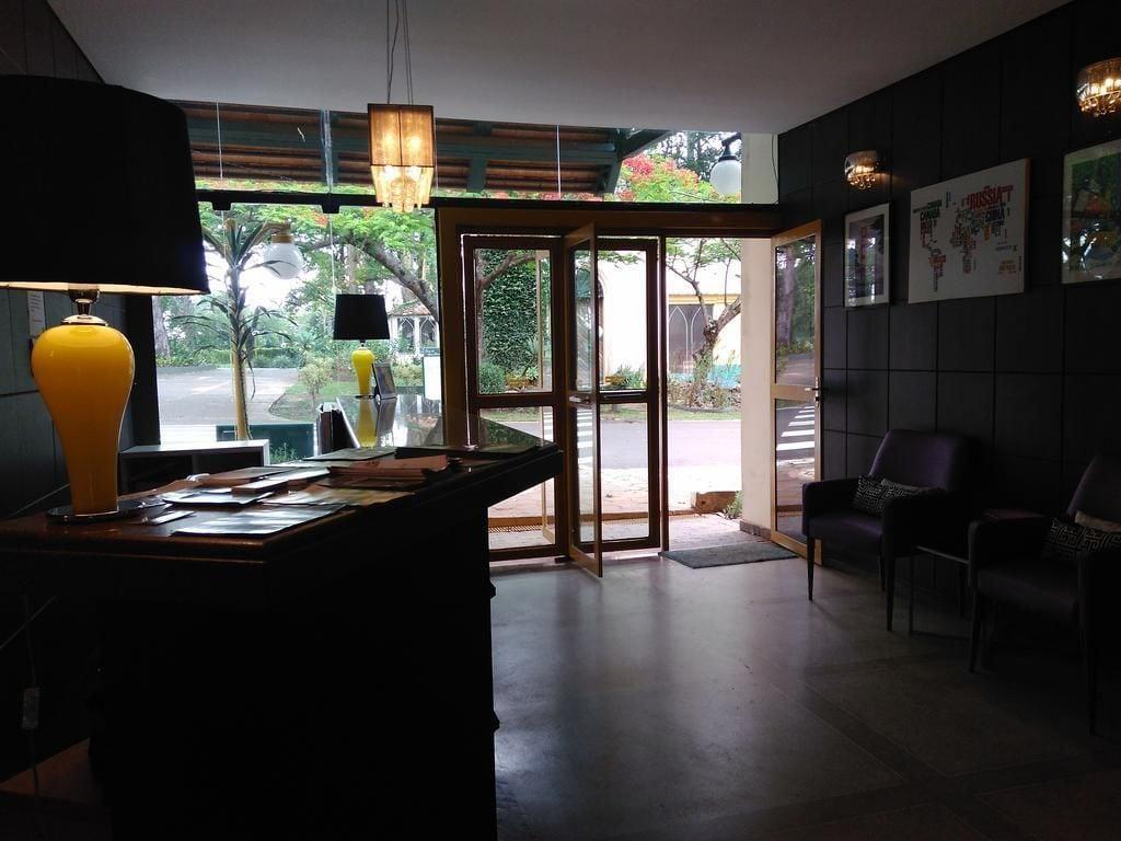 Vista Lobby Casa Amarela Executive Hotel