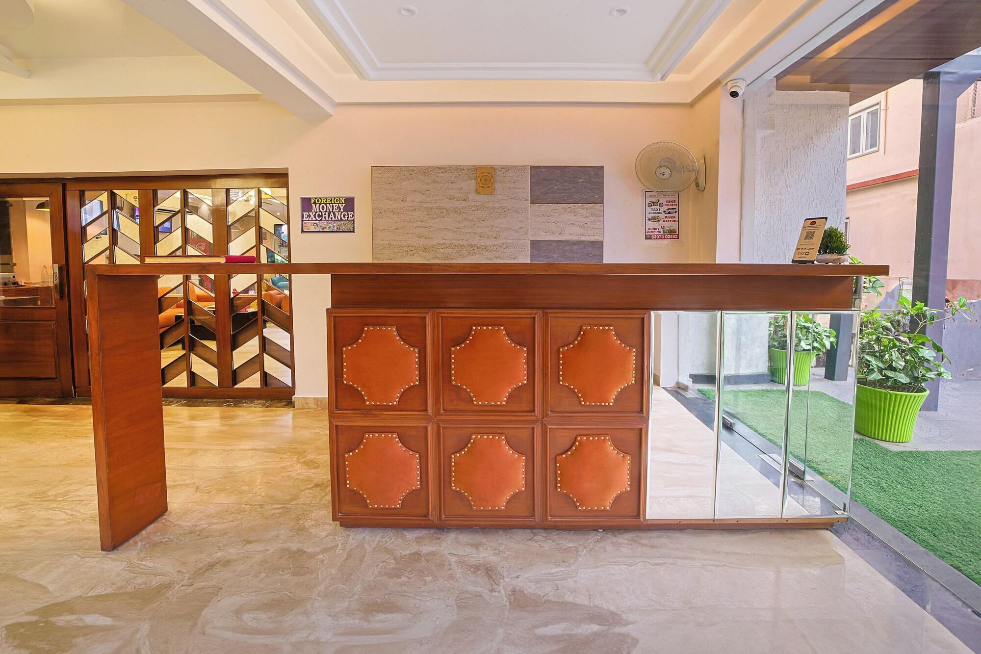 Vista Lobby Green Hotel - Behind Parmarth Niketan
