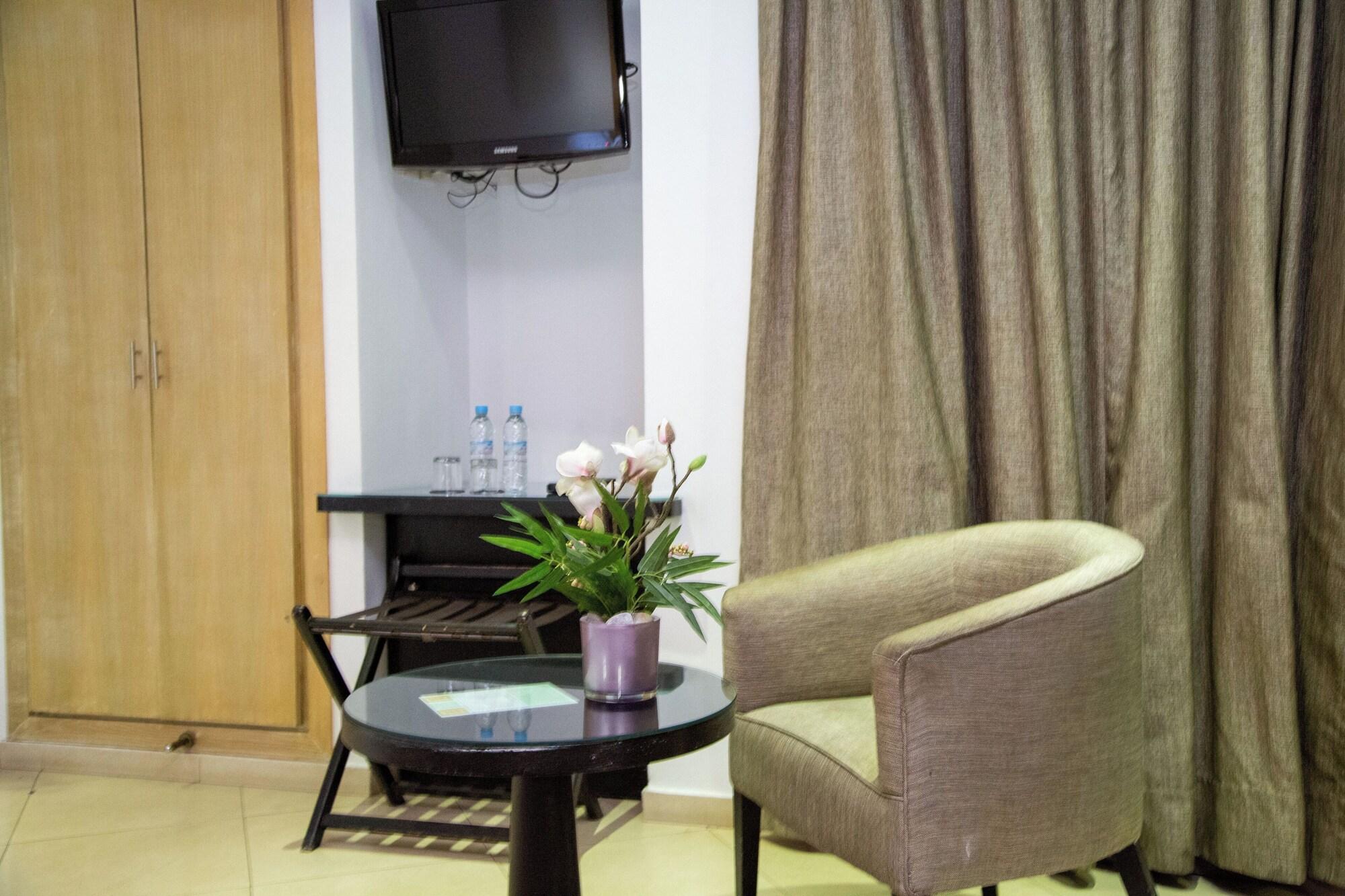 Comodidades del Alojamiento Malak Hotel