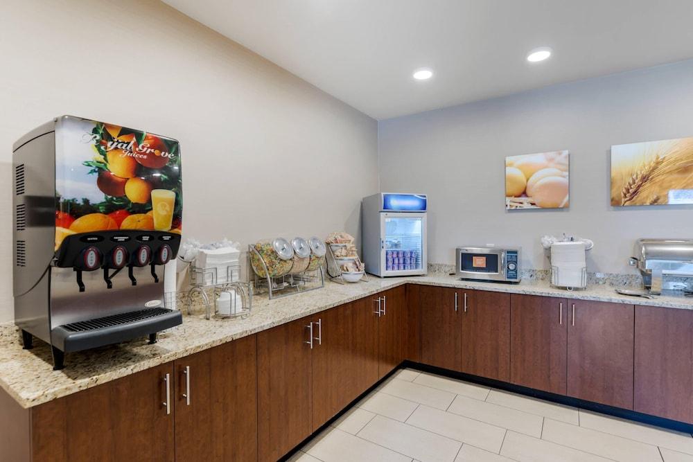 Restaurant Comfort Suites Loveland