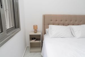 Alquiler Vacacional - Bright and spacious apartment just a 10 minute walk from the Acropolis!