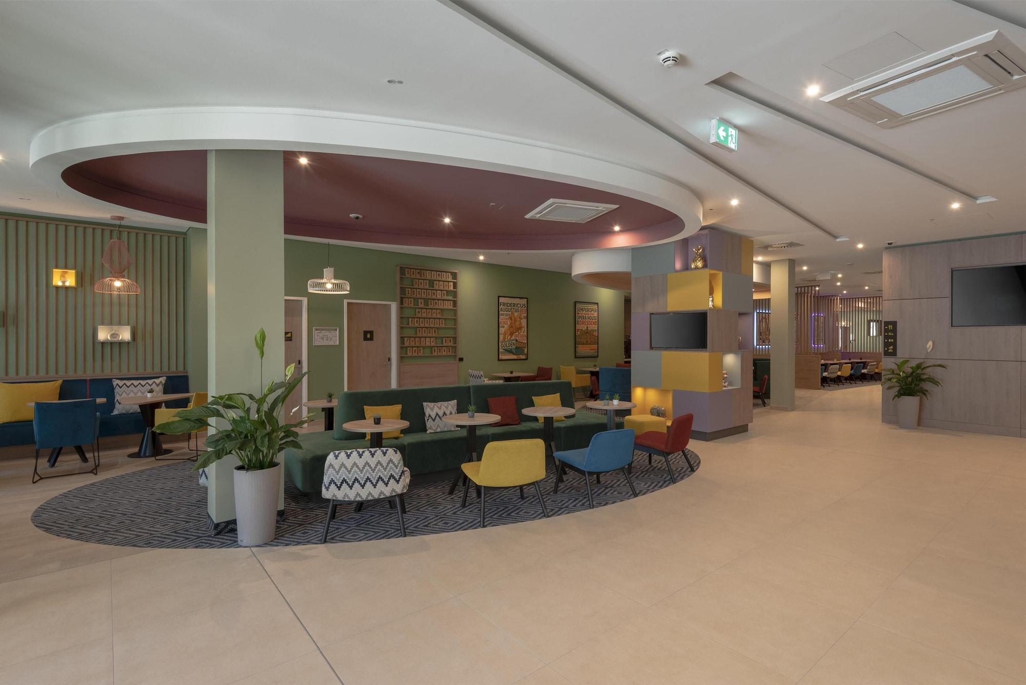 Vista Lobby Hampton By Hilton Dresden City Centre