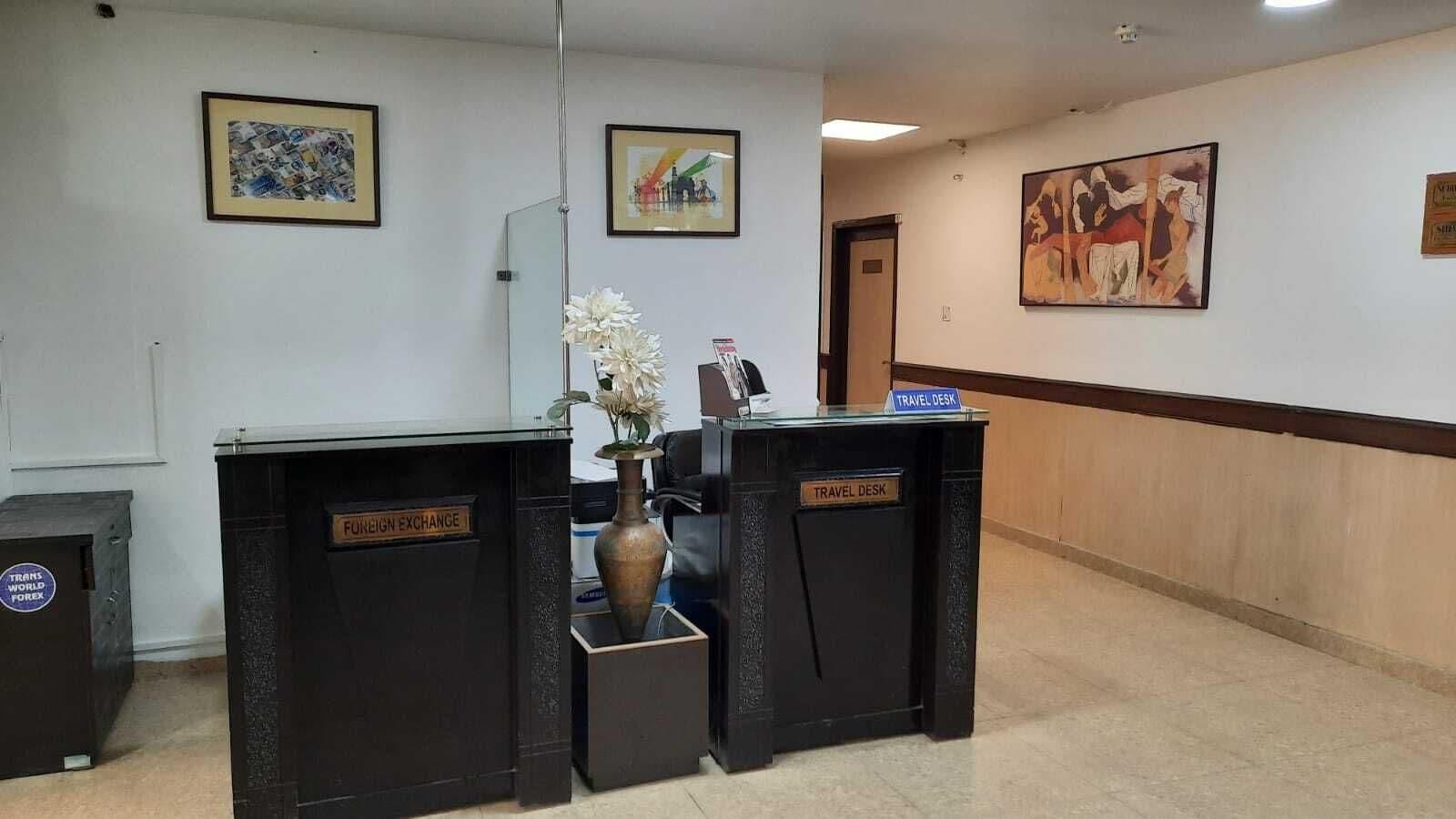 Vista Lobby YMCA Tourist Hostel