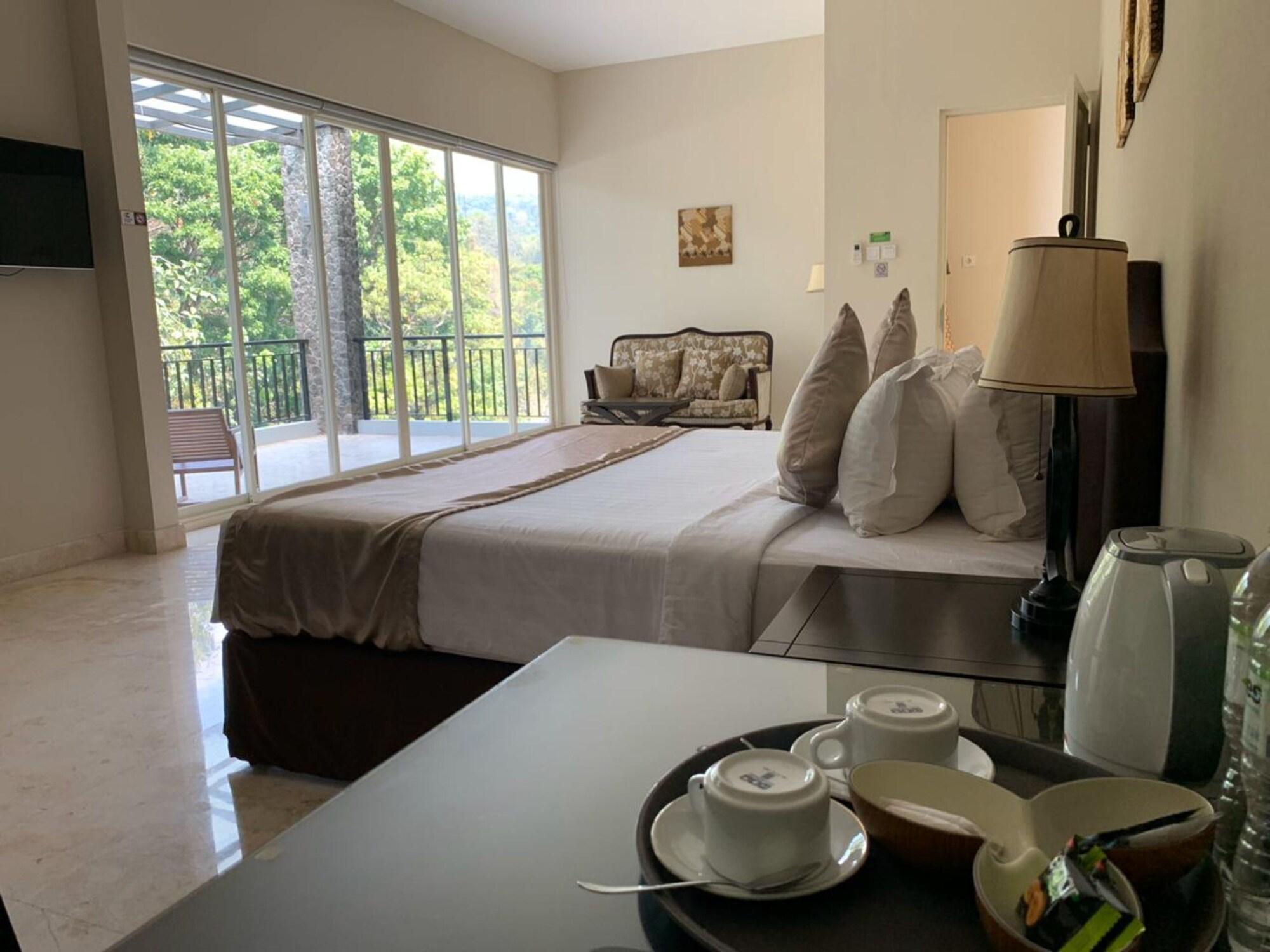 Habitación Arainn Bed And Breakfast Tretes Prigen by ecommerceloka