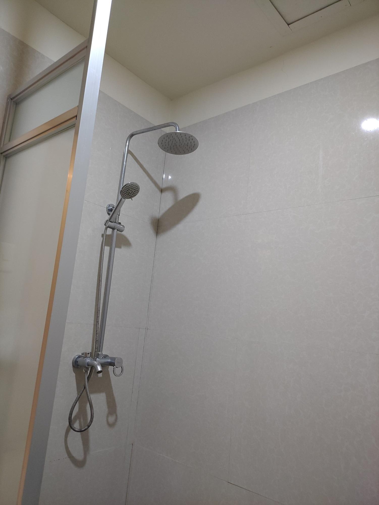 Equipamiento de Habitación Krishatel Leisure Inn