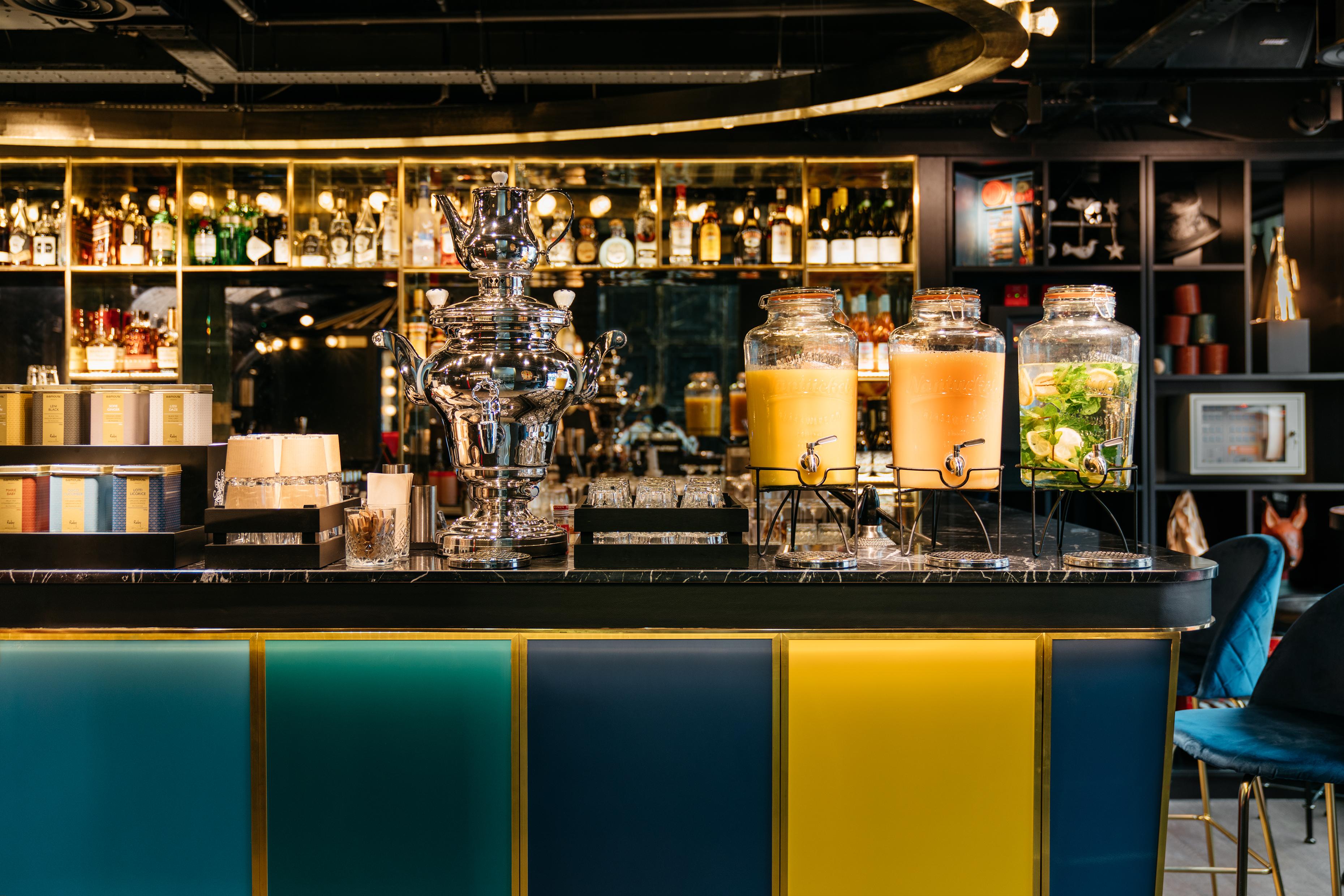 Vista Lobby Ruby Lucy Hotel London by IHG