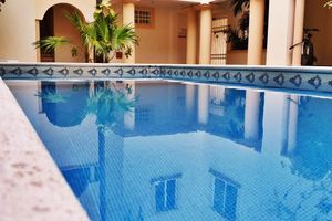 Alquiler Vacacional - Penthouse Coralina with large private terrace for BBQ. 1 street to beach.