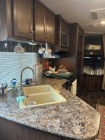 Alojamiento - The Hideout - Spacious RV in town