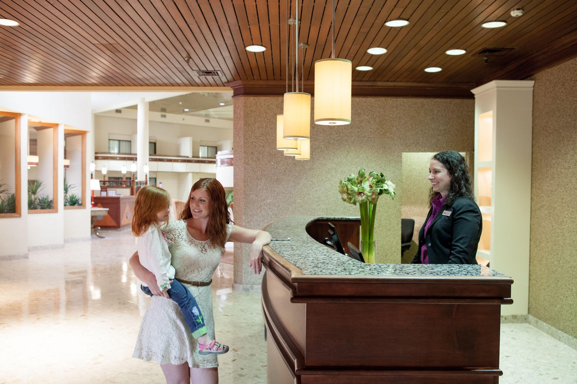 Vista Lobby Crowne Plaza Hotel Hickory by IHG