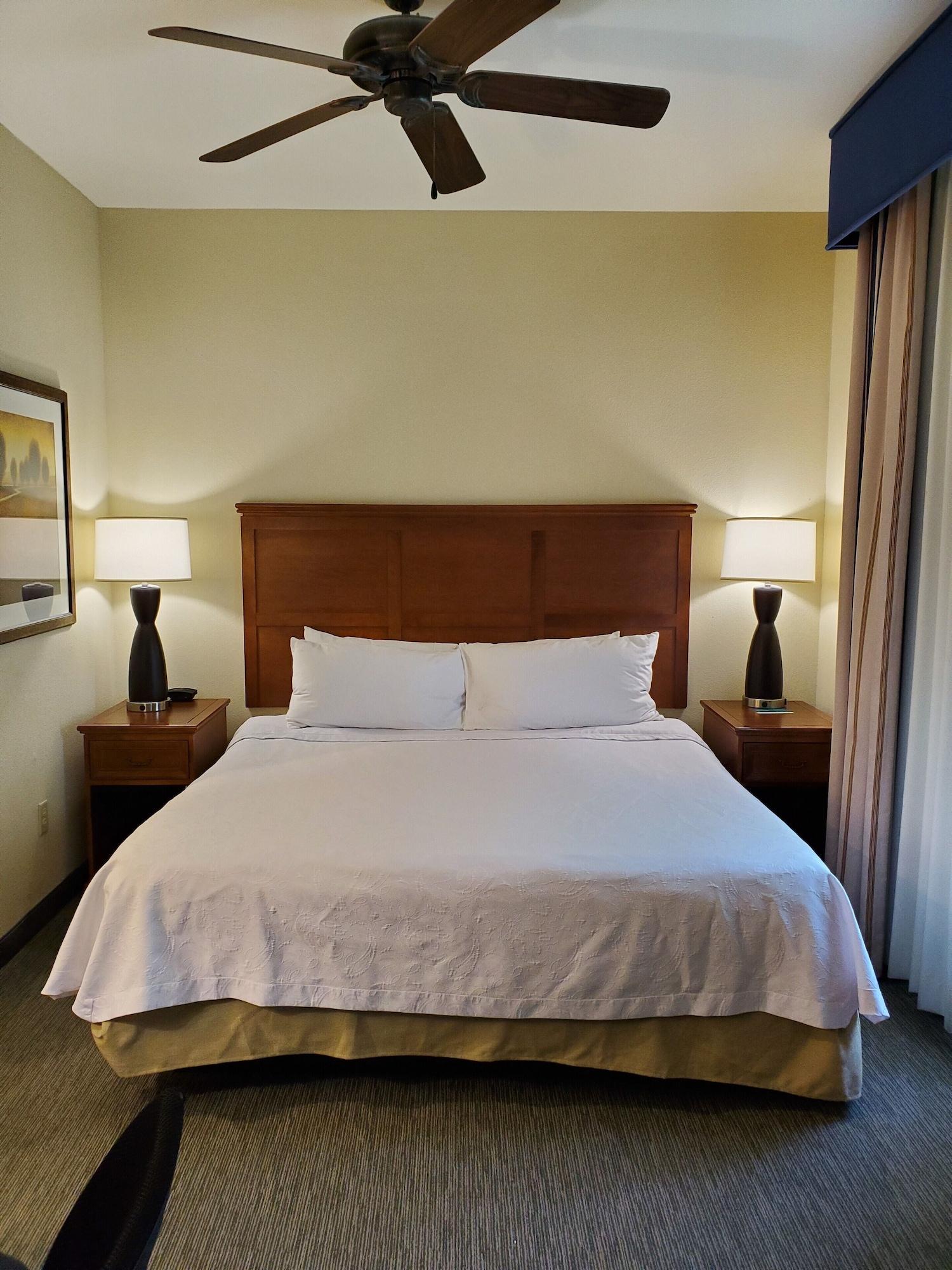 Habitación Homewood Suites by Hilton Laredo at Mall del Norte