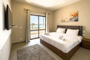 Alquiler Vacacional - Posh & Eclectic 4 BDR Villa @ Fanadir Bay