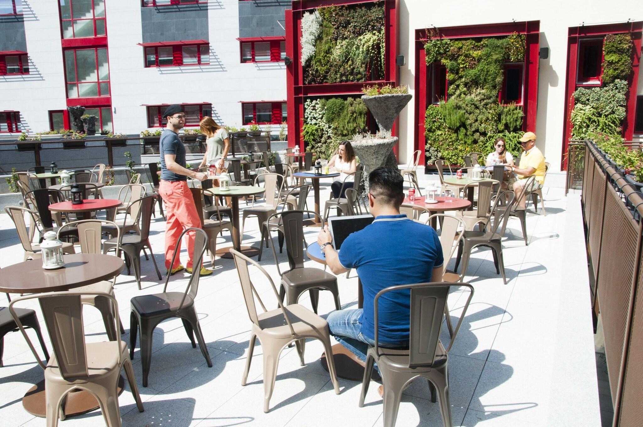 Bar/Salón Funway Academic Resort - Adults Only