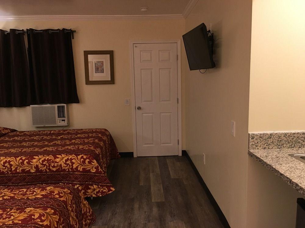 Hotel Lincoln Park Motel