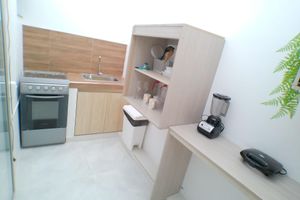 Alojamiento - Estudio moderno con cocina privada, ideal para vivir con comodidad.