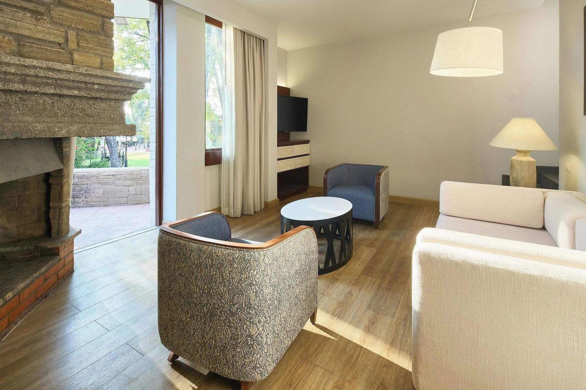 Habitación Marriott Puebla Hotel Meson del Angel