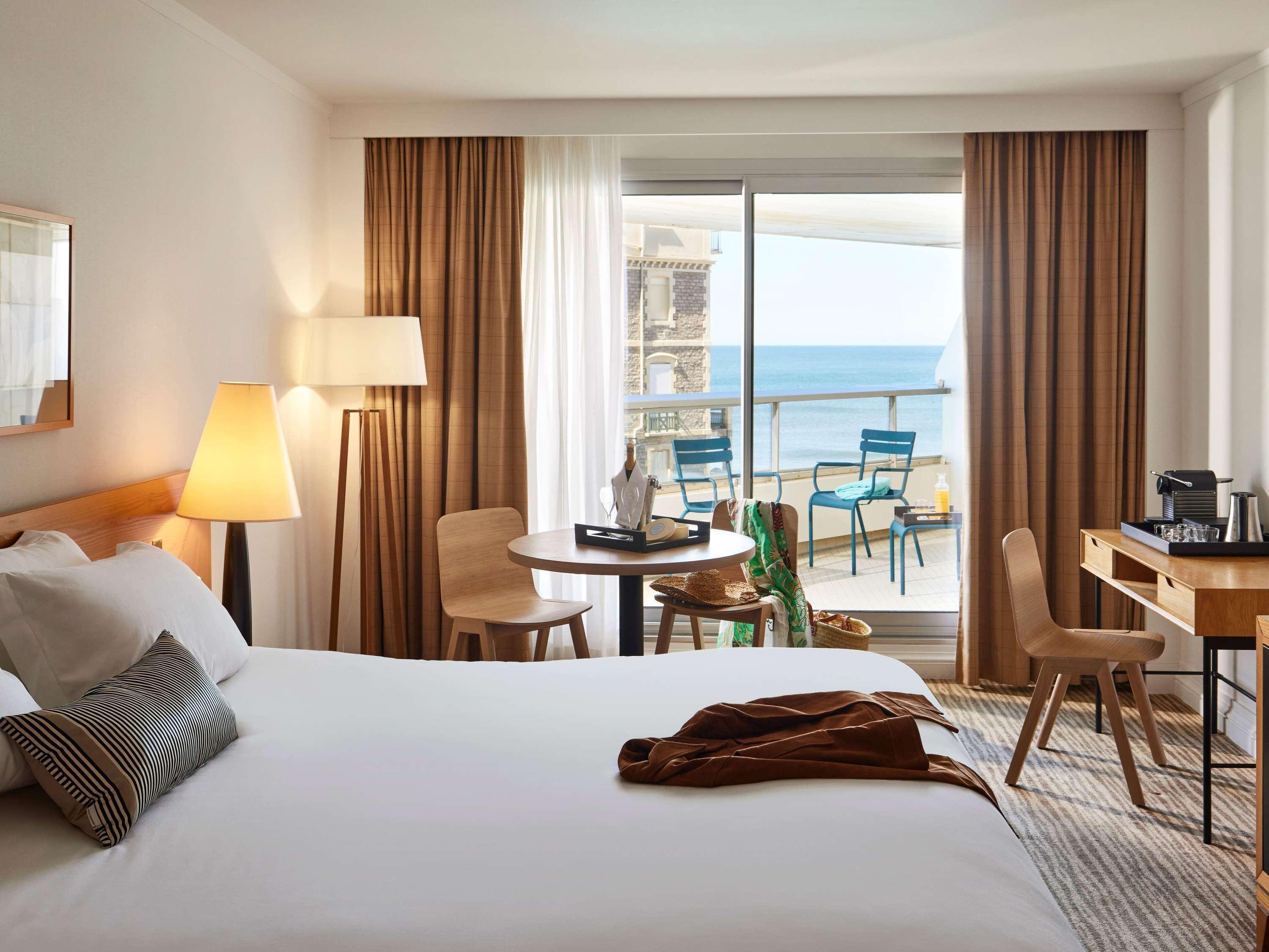 Vista Exterior Sofitel Biarritz Le Miramar Thalassa Sea & Spa