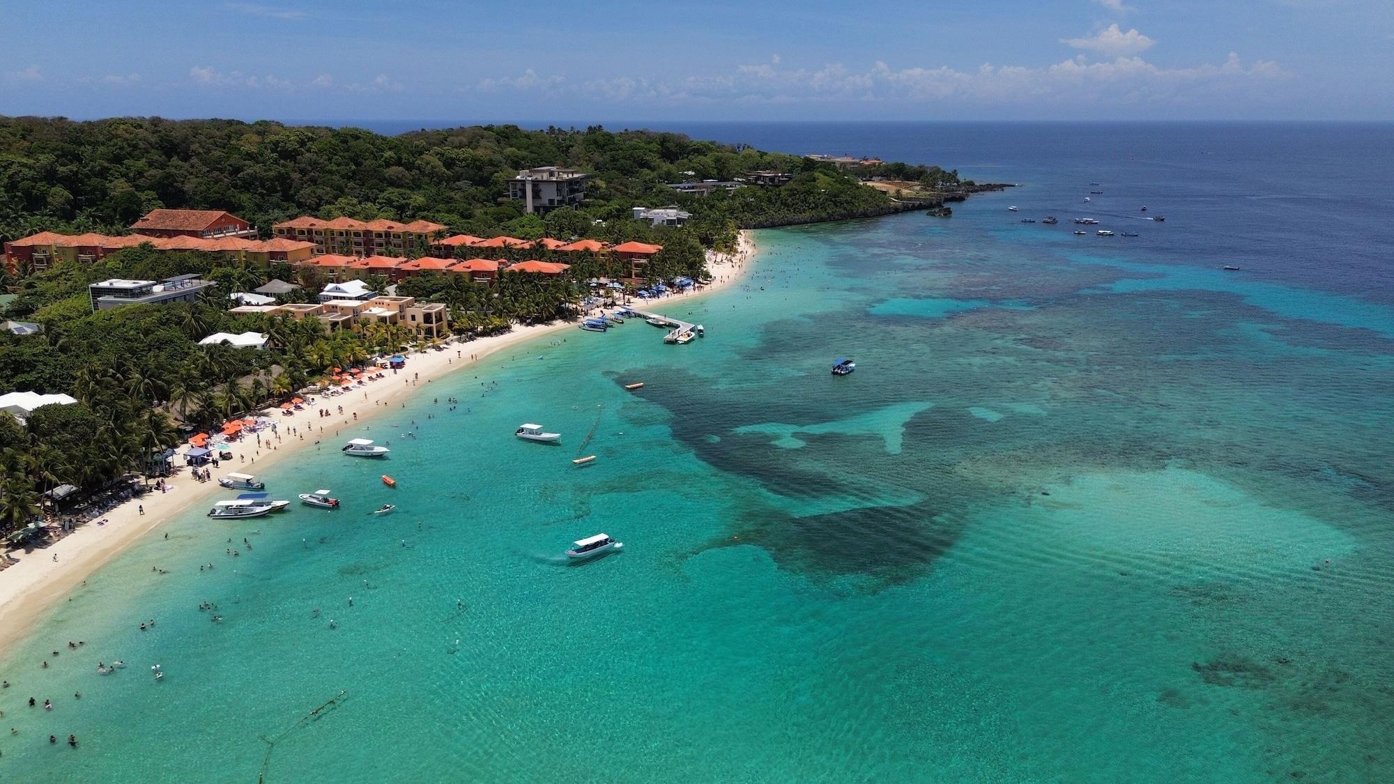 Playa Naboo Resort & Dive Center - Adults Only
