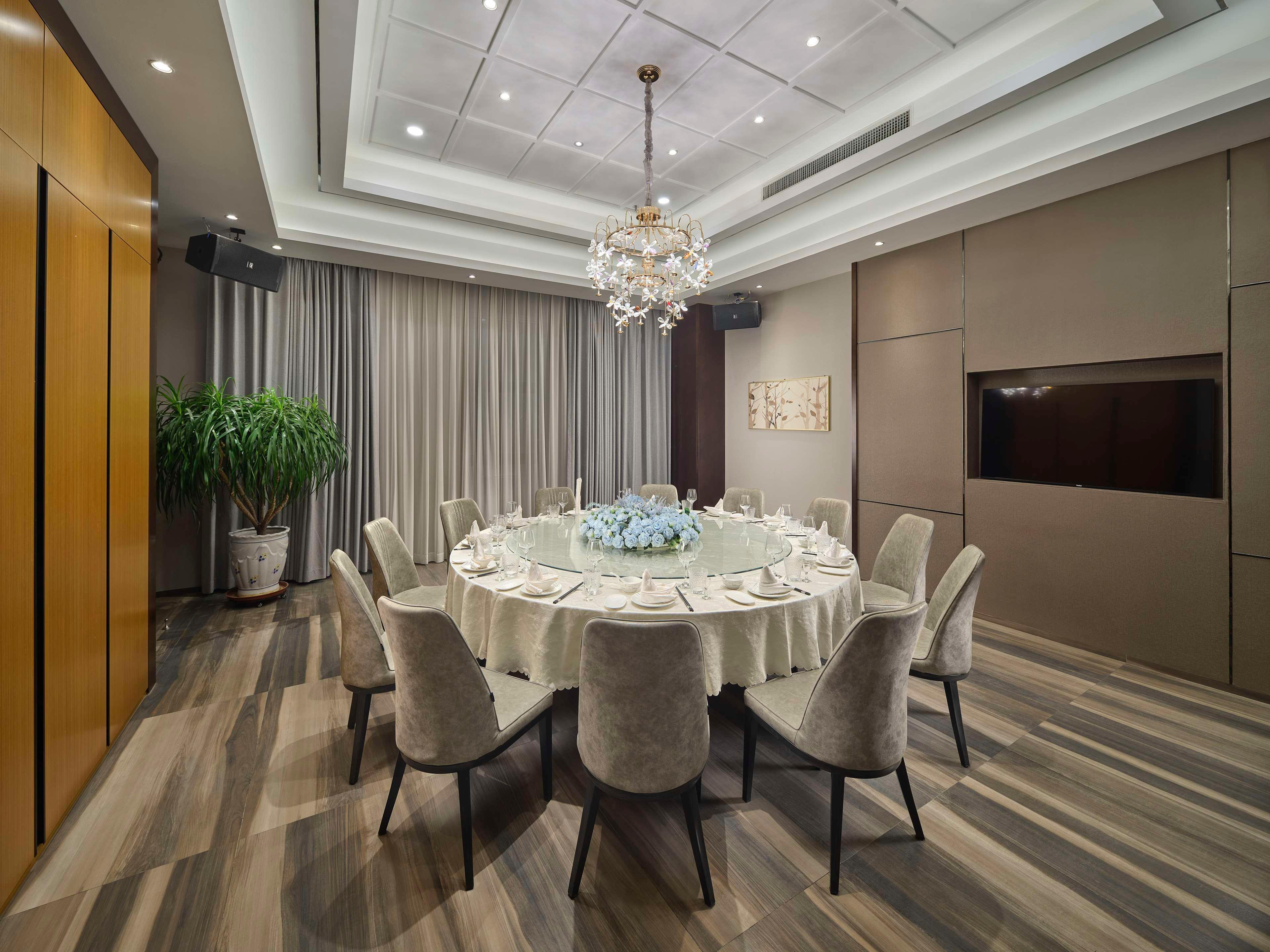 Restaurant Doubletree By Hilton Anshan