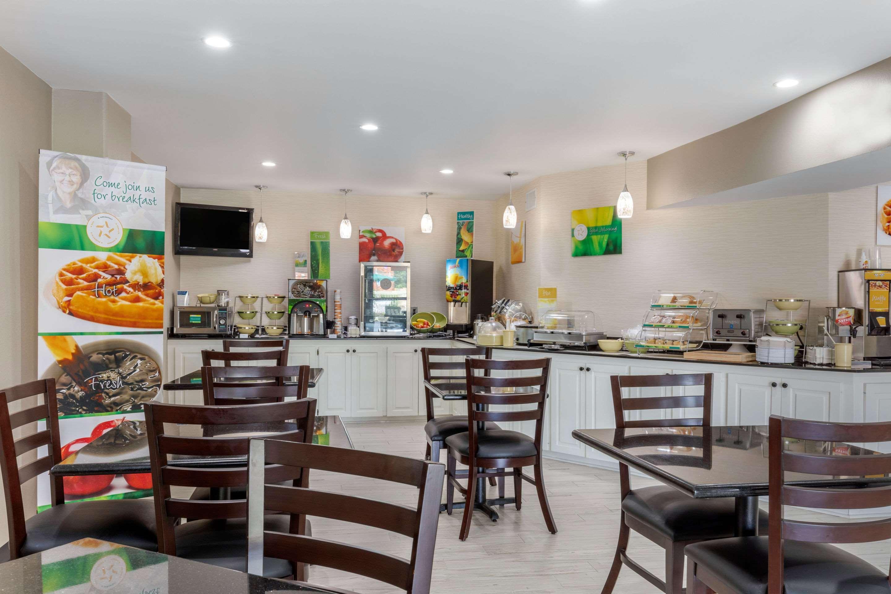 Restaurant Quality Inn McComb