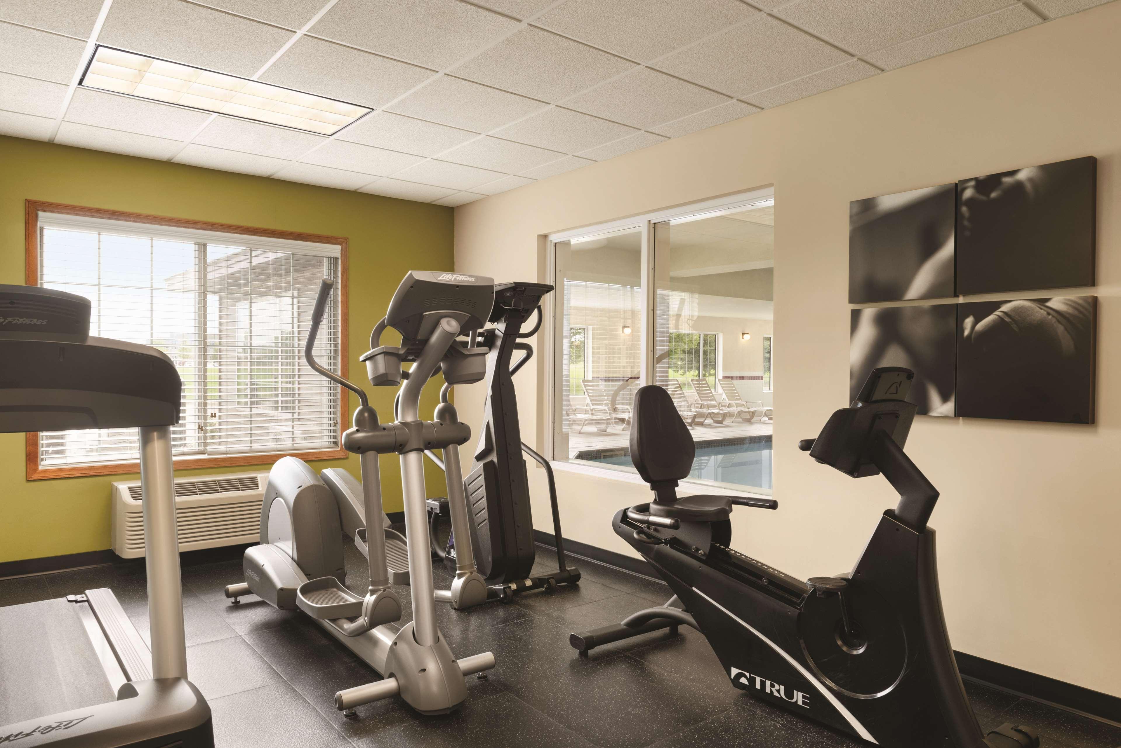 Instalaciones Recreativas Country Inn & Suites by Radisson, Mankato Hotel and Conference Center, MN