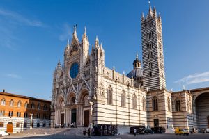 Actividad - Siena, San Gimignano, Monteriggioni, Chianti: Tour completamente acompañado, con almuerzo y cata de vinos