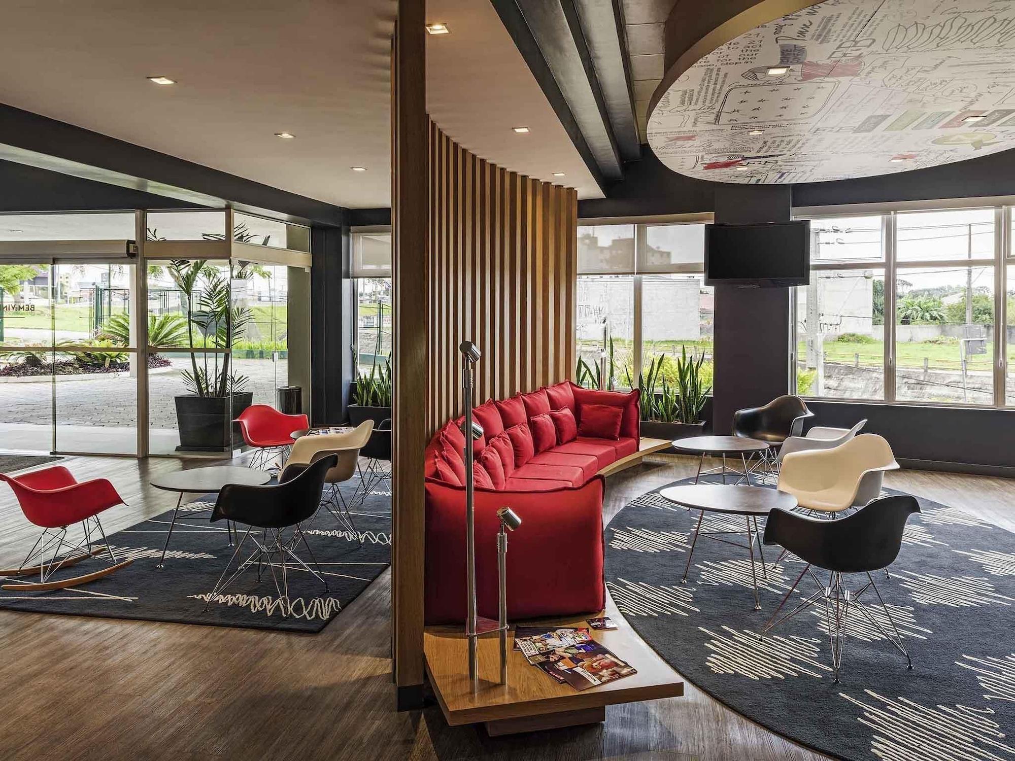 Varios ibis Curitiba Aeroporto