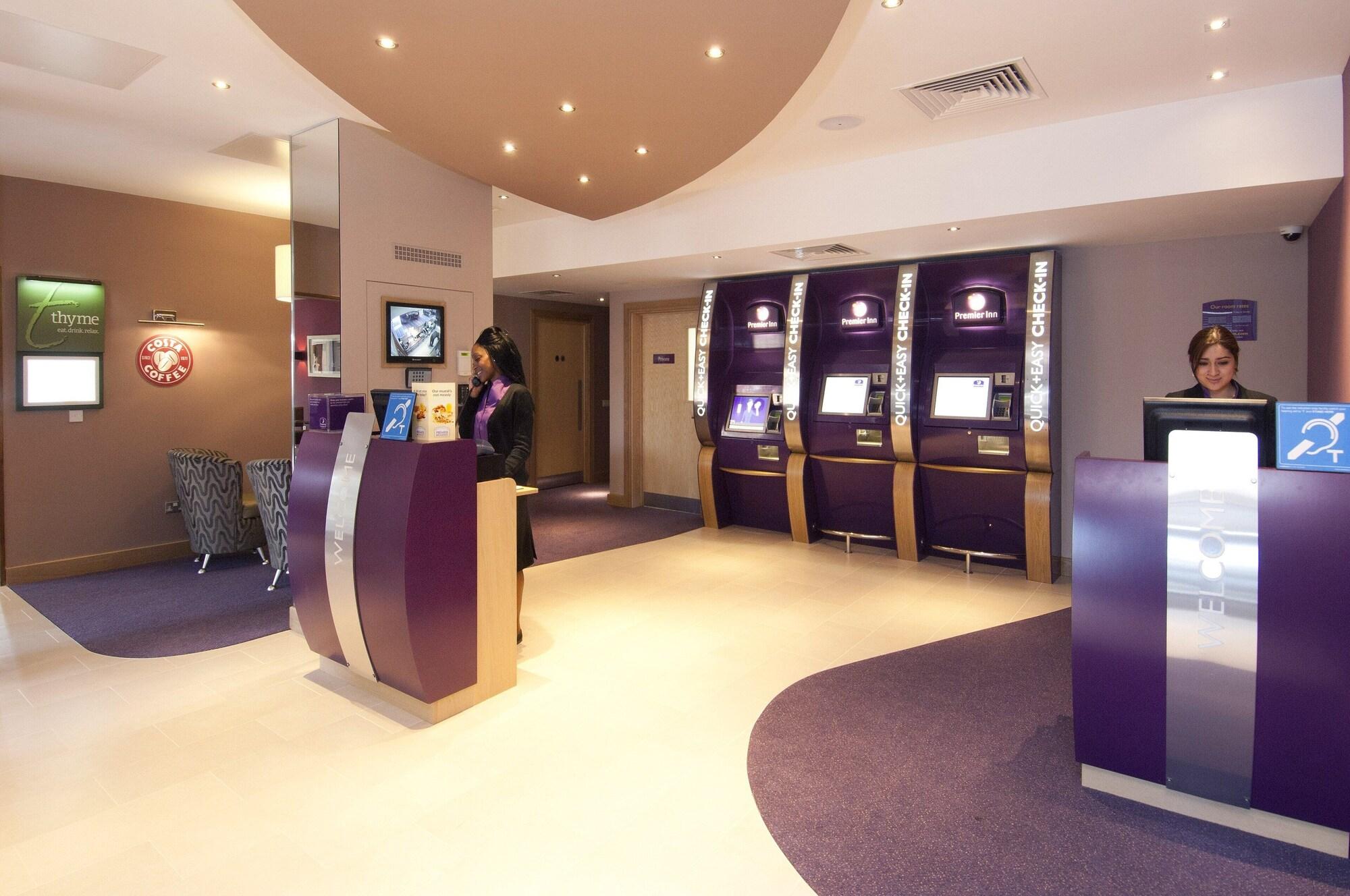 Vista Lobby Premier Inn London Greenwich