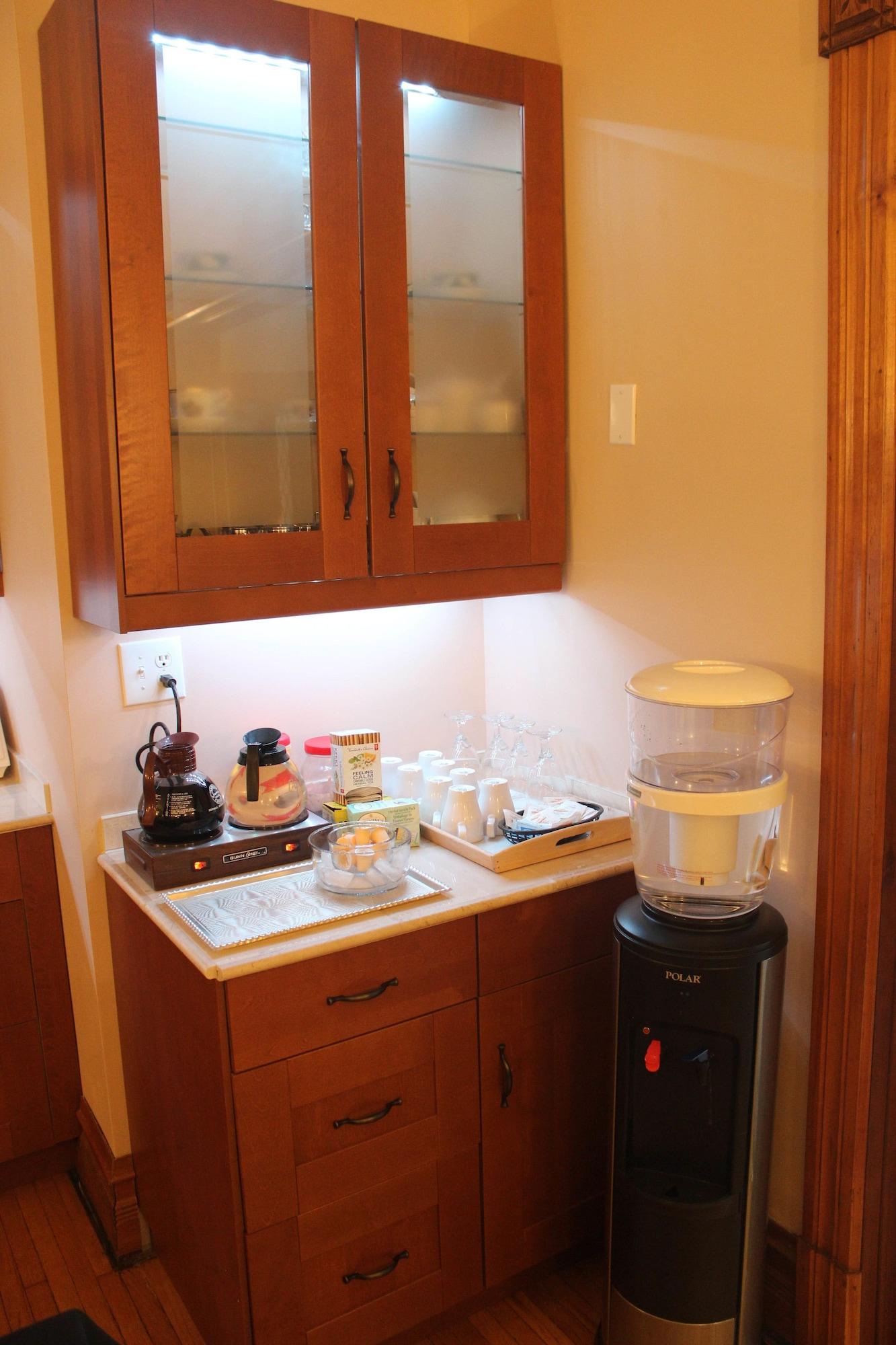 Bar/Salón Ellis House B&B, Niagara Falls